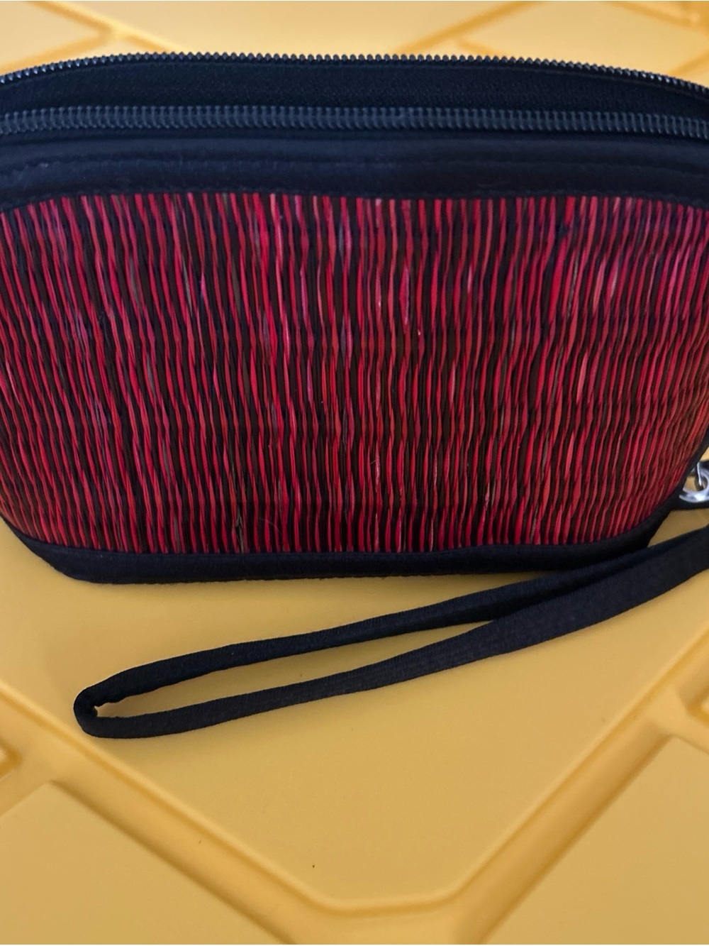Baskets of Cambodia Crossbody Handbag Oval Straw Black and red Organizer Bag